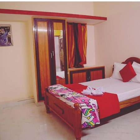 Garuda Grand Apartment Tirupati Bagian luar foto